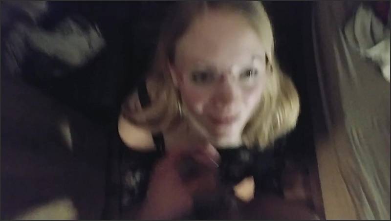 Deutscher Porno hat ein hartes Stück Schwanz für Maya Bijou